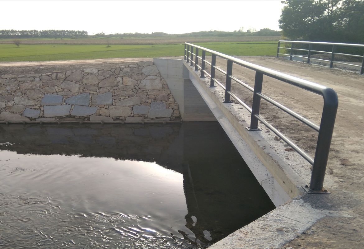 CONSTRUCTION OF THE PORTO DE VACAS PONTOON IN ESTARREJA