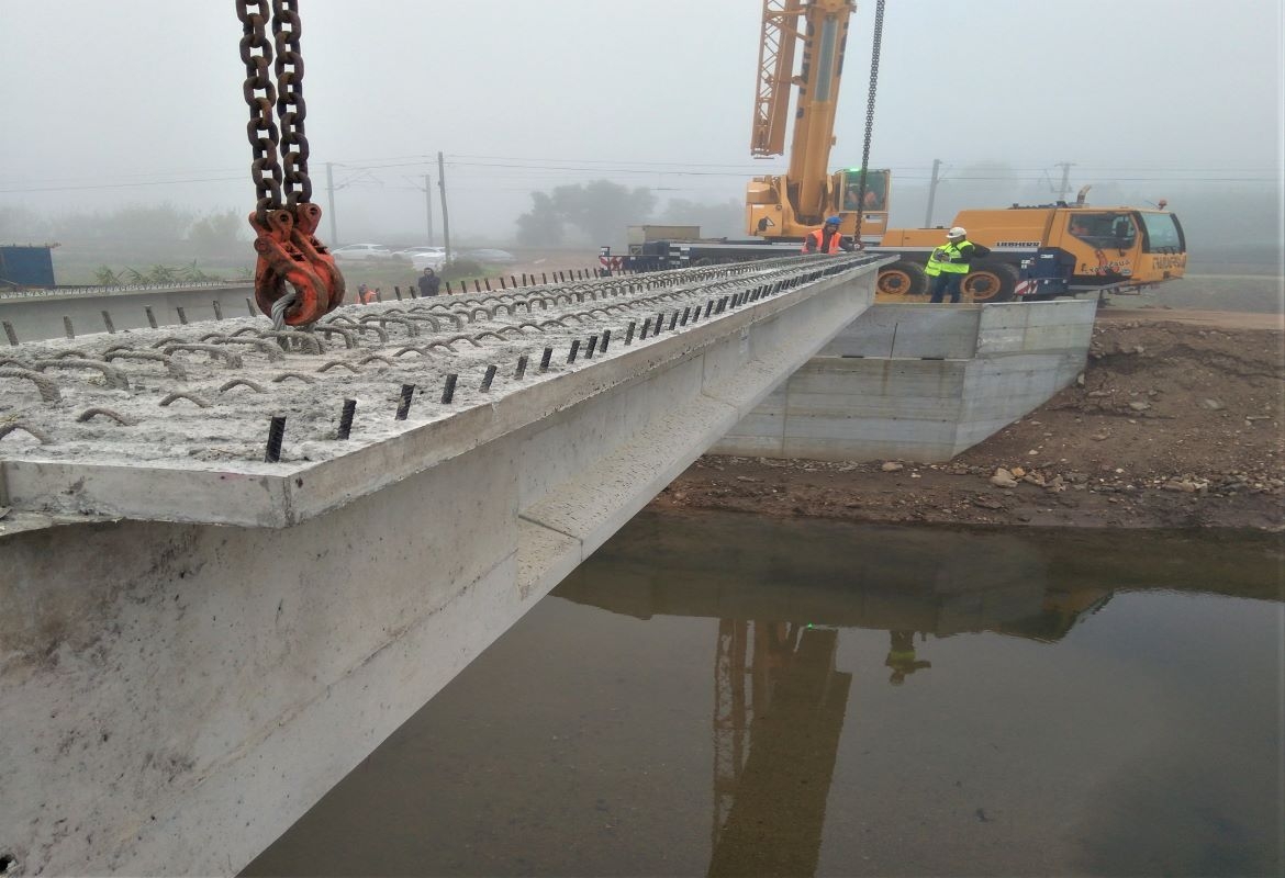 CONSTRUCTION OF THE PORTO DE VACAS PONTOON IN ESTARREJA