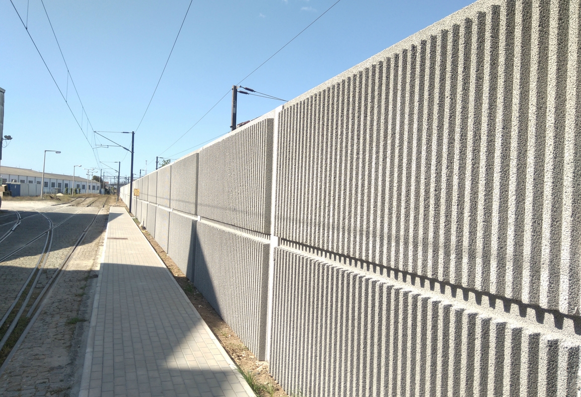 DOUBLE SIDED, ABSORVENT POUROUS CONCRETE, SOUND BARRIERS – NAVIGATOR PULP CACIA, S.A.