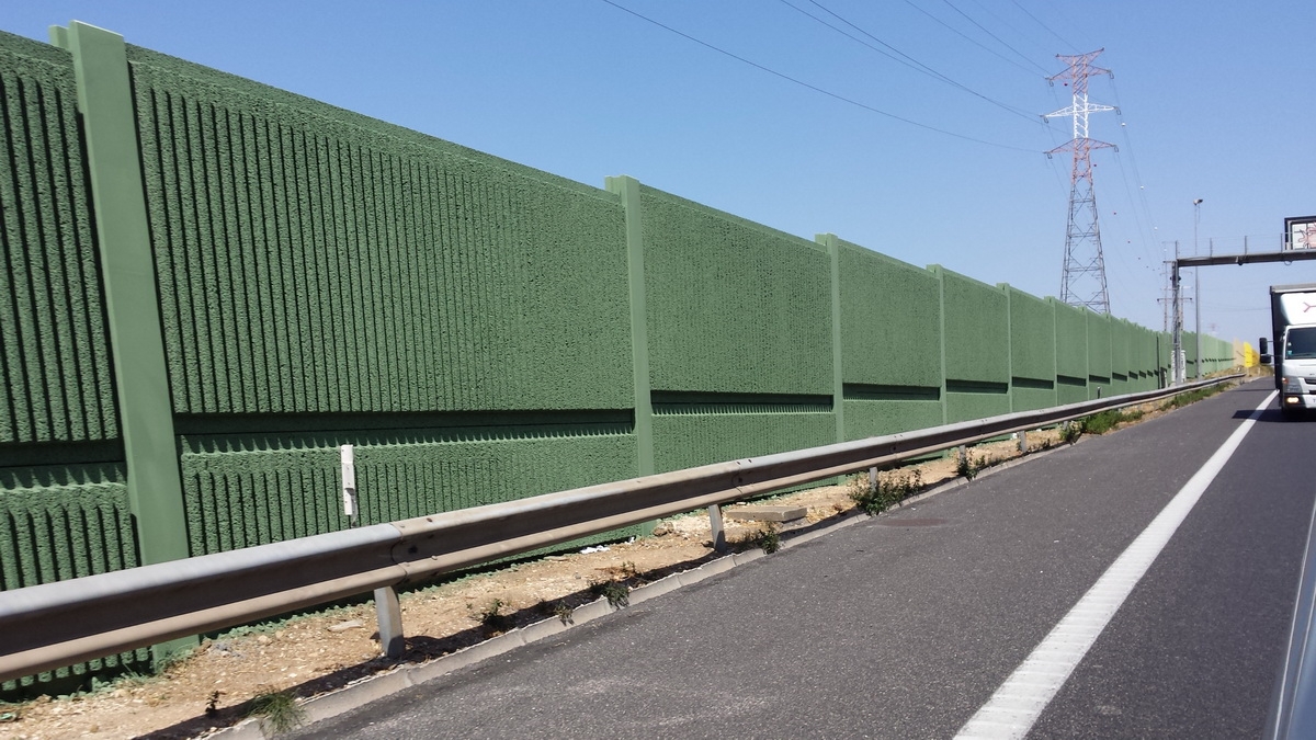 MAIS 8.800M2 DE BARREIRAS ACÚSTICAS, AGORA NA A1 – AUTO-ESTRADA DO NORTE – SANTA IRIA DA AZÓIA/ ALVERCA