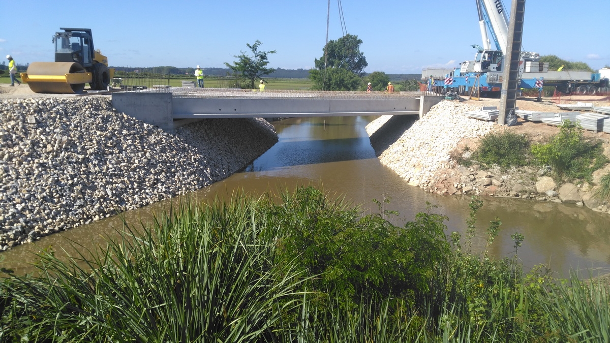 CONCEÇÃO / CONSTRUÇÃO DE PONTÃO NA FIGUEIRA DA FOZ