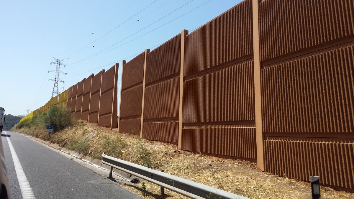 MAIS 8.800M2 DE BARREIRAS ACÚSTICAS, AGORA NA A1 – AUTO-ESTRADA DO NORTE – SANTA IRIA DA AZÓIA/ ALVERCA