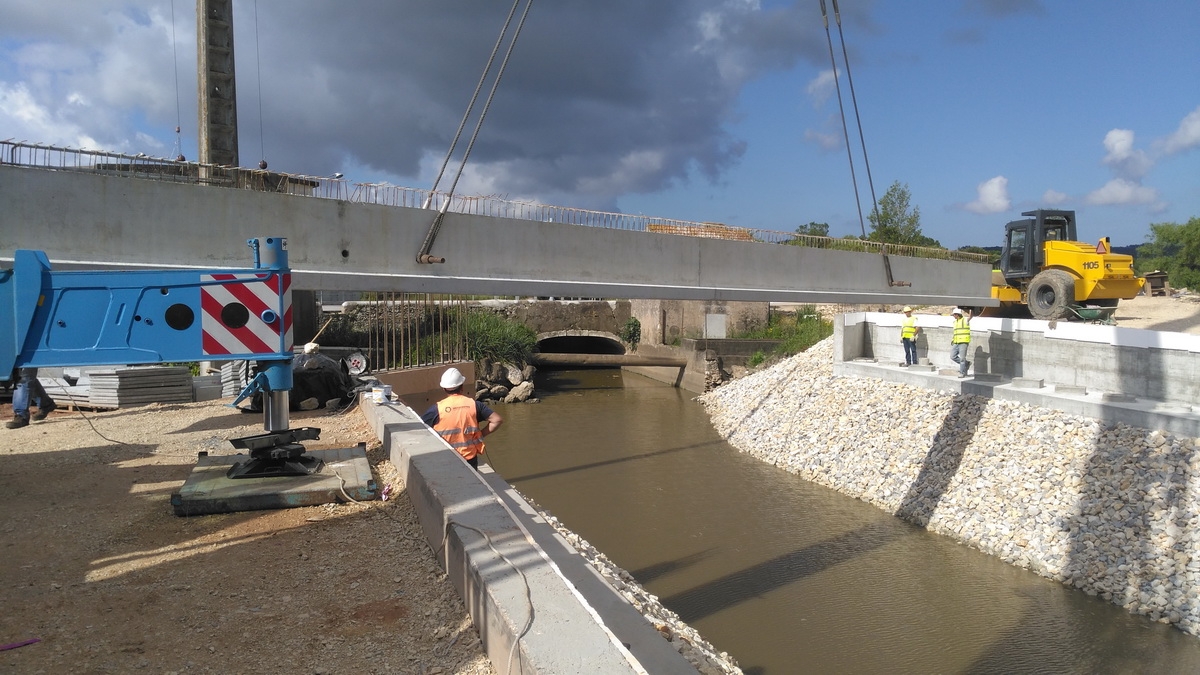 CONCEÇÃO / CONSTRUÇÃO DE PONTÃO NA FIGUEIRA DA FOZ