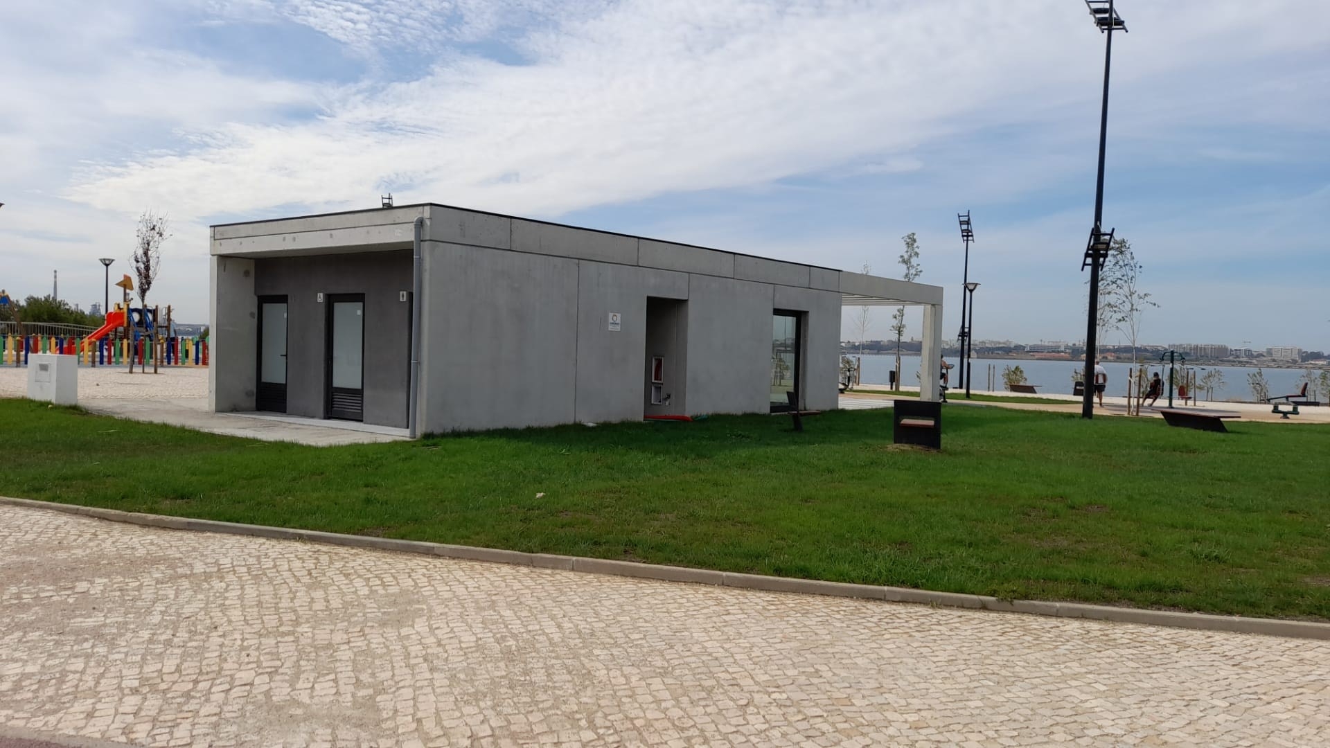 SISTEMA DE CONSTRUÇÃO MODULAR FARCIMAR NO PÓLIS DO BARREIRO