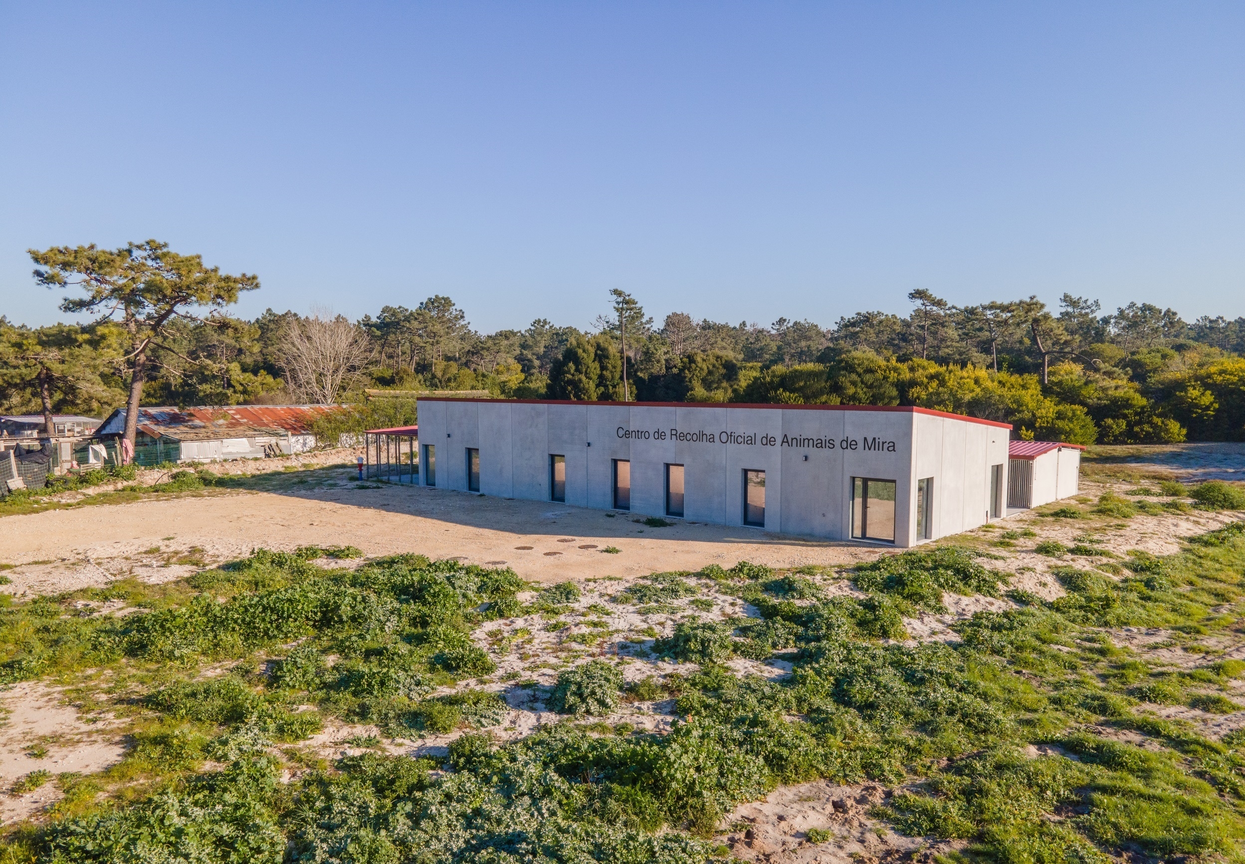 CONCLUÍDA A EMPREITADA DO CENTRO DE RECOLHA DE ANIMAIS DE MIRA