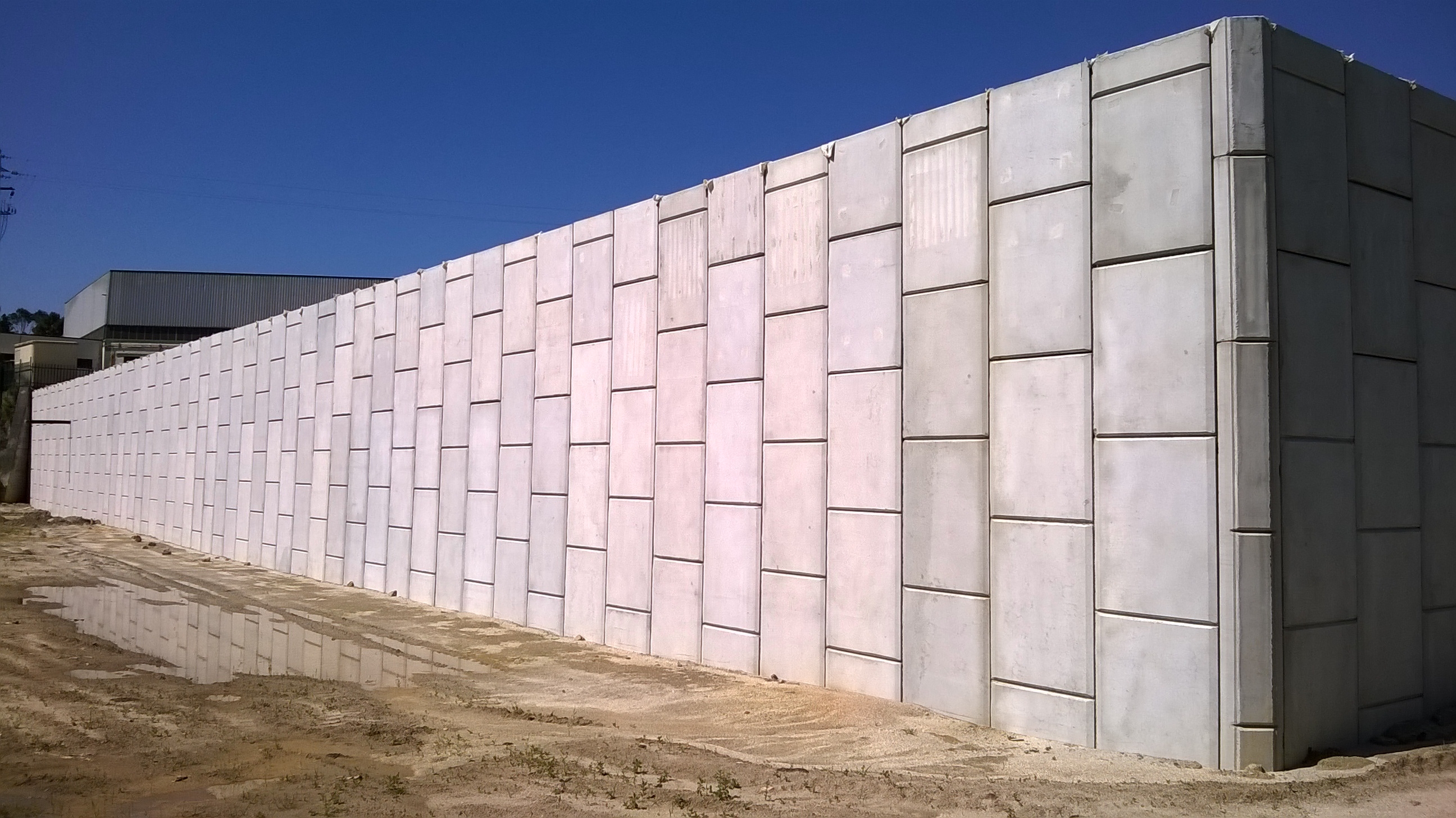 “SMART WALL” REINFORCED EARTH RETAINING WALLS FOR DUARTESFER, LDA. IN BARCELOS – PORTUGAL