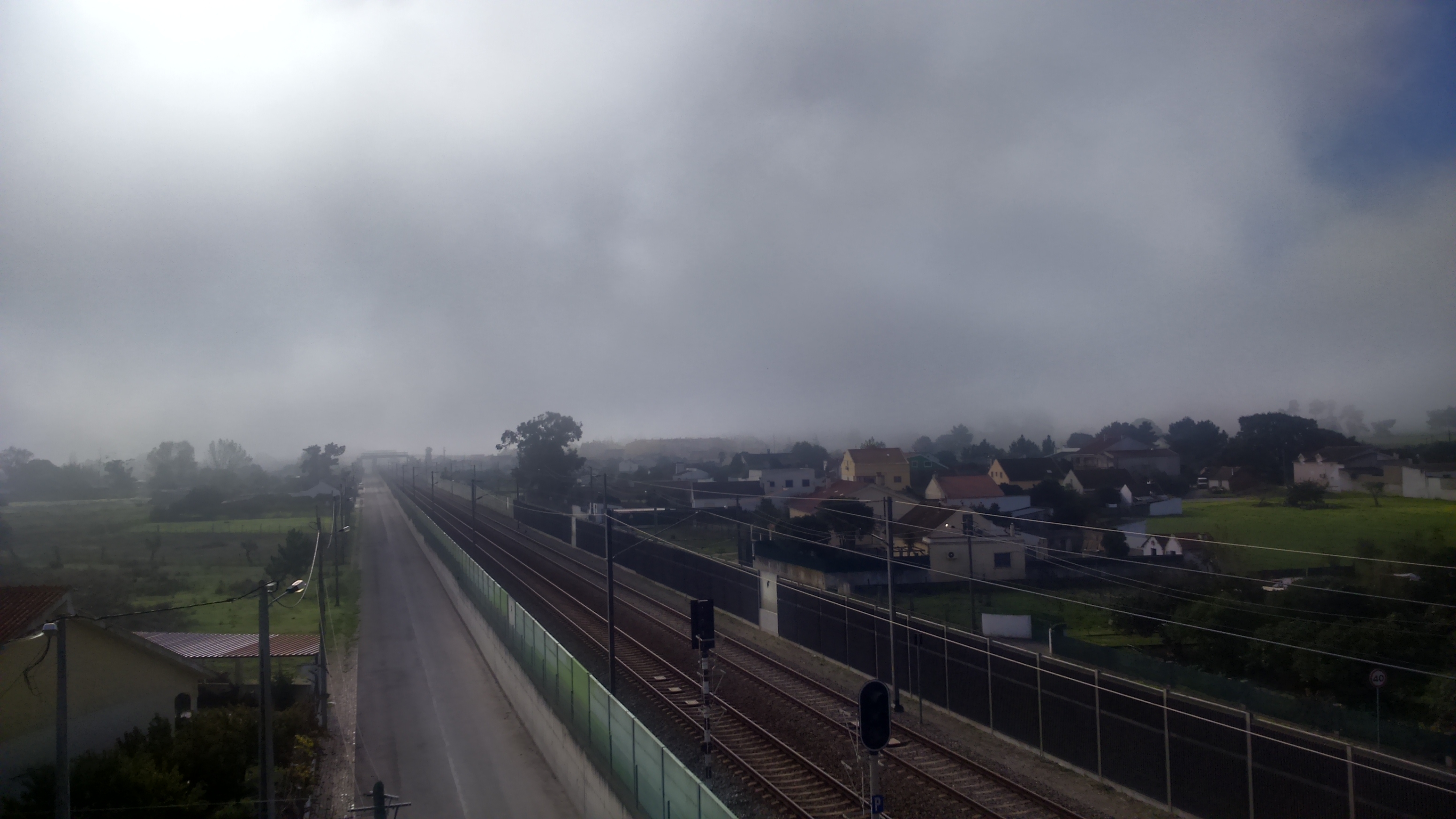 FOURNITURE ET APPLICATION DES BARRIERES ACOUSTIQUES DE LA LIGNE DU SUD (CMS) ET LA LIGNE DE SINTRA (CML)